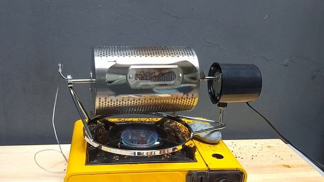Roasting Coffee At Home For The First Time - Ethopia Sidamo смотреть онлайн