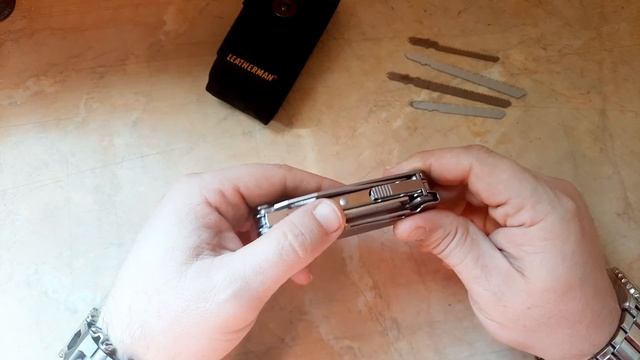 Leatherman Charge TTi +, сьемный держатель пилок.