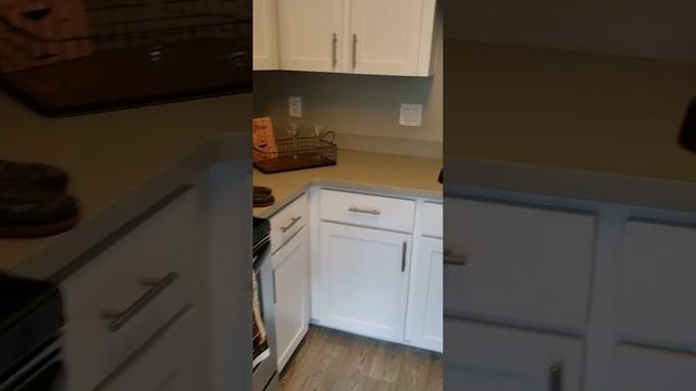 Virtual Tour of Townfair Apartments | Renovated Tilikum Floor Plan - 1 Bedroom 1 Bathroom смотреть онлайн