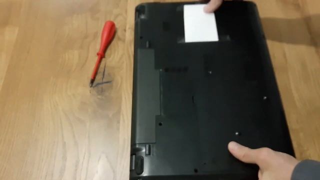 Asus K73SJ - disassemble for HDD and RAM upgrade смотреть онлайн