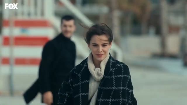 Акгюн и Ягмур - Ненавижу смотреть онлайн