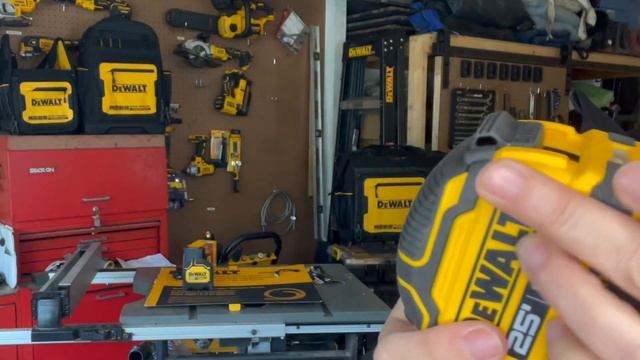 New 25’ DeWalt LED Lighted Tape Measure Unboxing, Review & Demonstration (DWHT35625S) смотреть онлайн