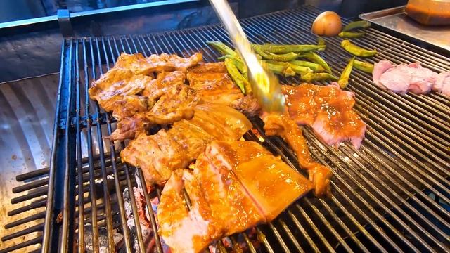 Super Yummy! Cutting Grill Beef 60Kg Per Day l Cambodian Street Food смотреть онлайн