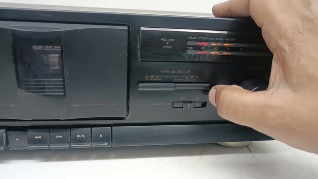 TEAC STEREO CASSETTE DECK V-375 Price - 5000/- Only Contact No - 9871265010 смотреть онлайн
