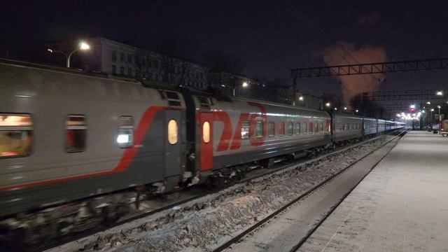 ЭП2К-319 с поездом №33 Москва-Владикавказ | Коломенское смотреть онлайн