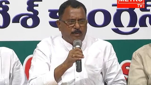Watch TPCC Demands CM To Pay Compensation To Farmers For Who Crop Loss || Metro TV Telugu смотреть онлайн
