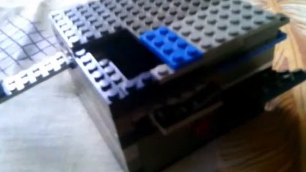 автомат с конфетами из лего