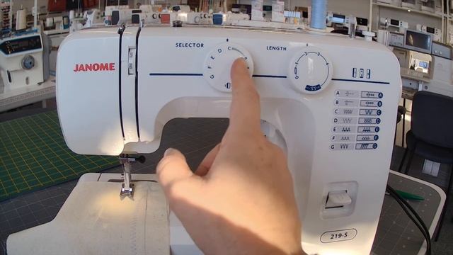 Janome 219 s - Basic Entry Level Sewing Machine смотреть онлайн
