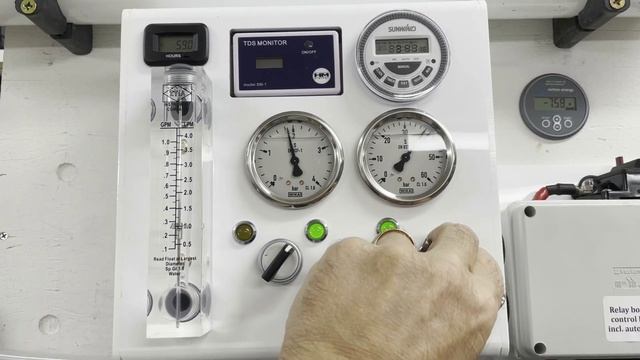 MAB Watermaker and EcoFlow Delta 2 + Comet pump 1809/230 AC смотреть онлайн