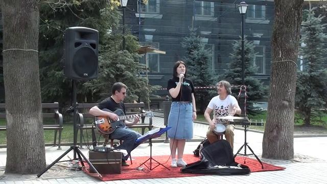 Первое выступление нашего мини состава с Ярославом Погодиным на Пушкина у дома Кукушкина смотреть онлайн