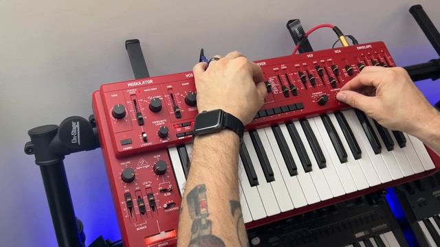 Behringer MS -1 смотреть онлайн
