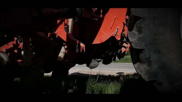 KUHN MAXIMA 2/LAMBORGHINI [SEMIS DE MAÏS 2018] смотреть онлайн