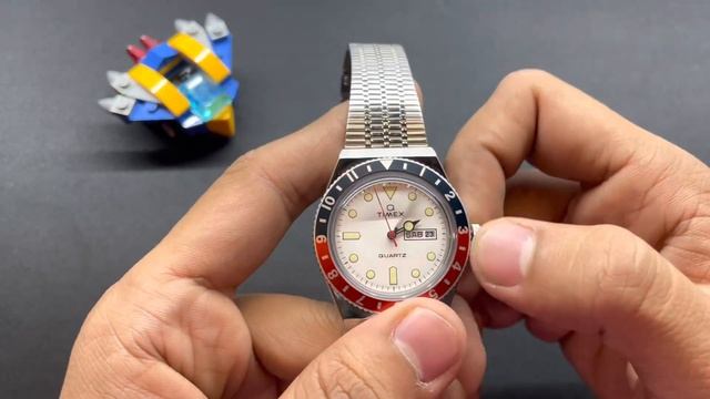 How To Set Day Date In Timex Q 1979  #timex #timexwatches