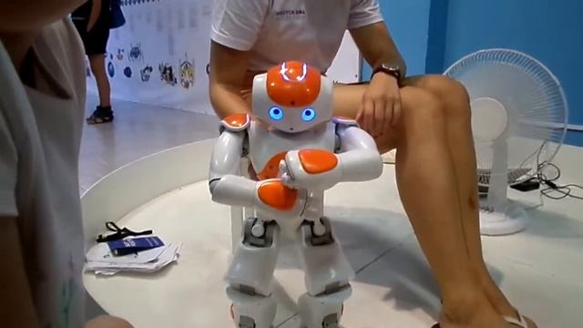Робот рассказывает сказку смотреть онлайн
