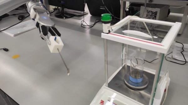 Коллаборативные роботы PROMPOWER в лабораторных исследованиях. Дозирование