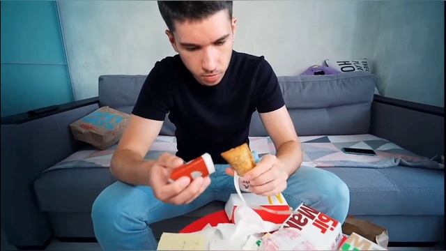 НЕ ДЕЛАЙ ЗАКАЗ НА 666р В МАКДОНАЛДСЕ В 3 ЧАСА НОЧИ! ОНО СТОИТ У МЕНЯ ЗА ДВЕРЬЮ! Потусторонние