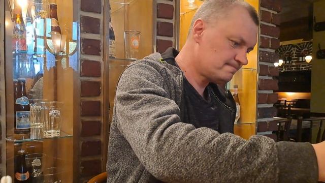Что можно поесть в центре Будапешта за 108 евро на троих? смотреть онлайн