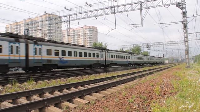Электропоезд ЭД4М-0503 следует резервом. смотреть онлайн