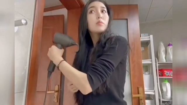 Leafless Hair Dryer Professional With Flyaway Attachment Negative Ionic Hair Dryers Multifunction S