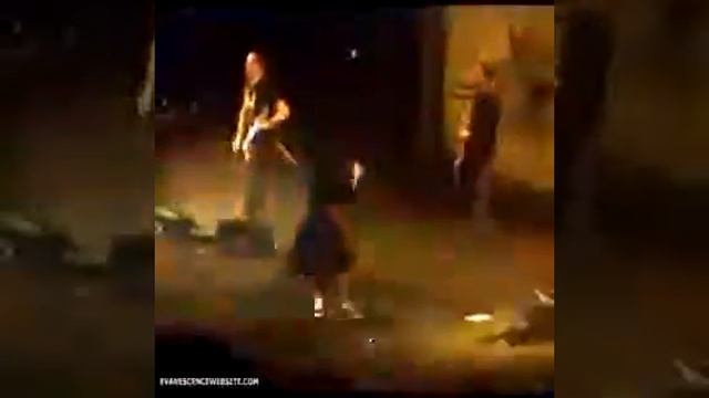 Evanescence - Weight Of The World (Dunkin Donuts Center, Providence 2007) смотреть онлайн