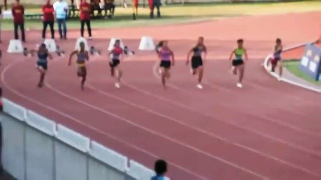 Atletik lari 100 m смотреть онлайн