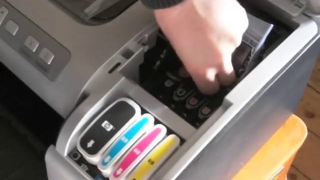Nettoyage des têtes d'impression d'une imprimante jet d'encre смотреть онлайн