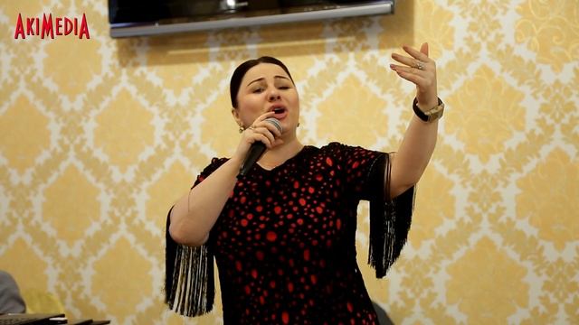 Манарша Хираева - Народная. На свадьбе в Буйнакске 2019г. смотреть онлайн