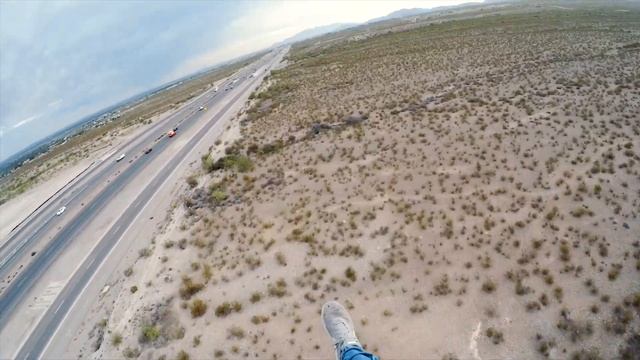 "Scooter" flies a PARAMOTOR?!?! смотреть онлайн