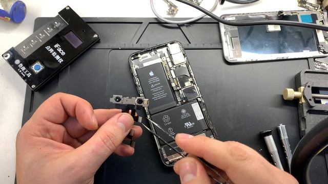 Ремонт функции Face ID IPhone X (Dot Projector) смотреть онлайн