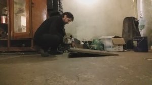 Ролик 14. Установка газлифтов в напольный люк в погреб своими руками, при помощи комплекта №6-30.