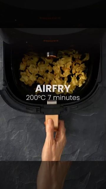 How to make crunchy pasta chips n' avocado aioli with the Philips Airfryer XXL смотреть онлайн