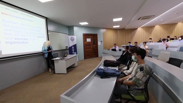 Guest Lecture "MarCom and Business Development" Monica Costa for Dr. Riccardo Corrado | AUPP смотреть онлайн