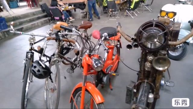 Simson S51 || Vlog#1: Khám phá Cà phê chợ đồ cổ Cao Minh || Vietnam - Simson Saigon Channel смотреть онлайн