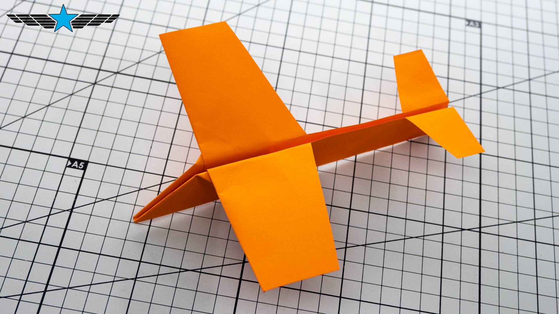 Как сделать бумажный самолет оригами - легкое руководство смотреть онлайн