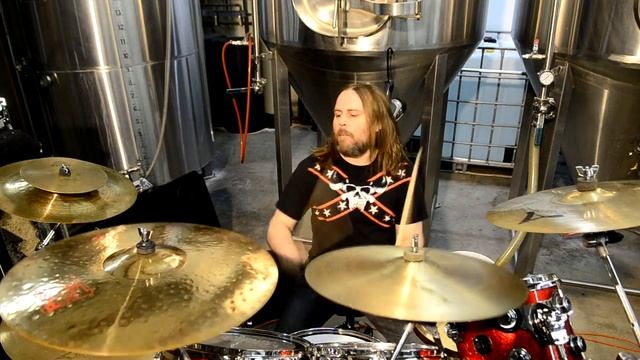 Devil to Pay - "Tie One On" Official Video смотреть онлайн