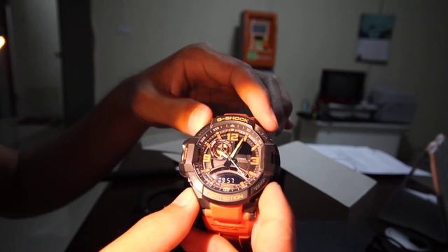 G-shock GA-1000-4ADR смотреть онлайн