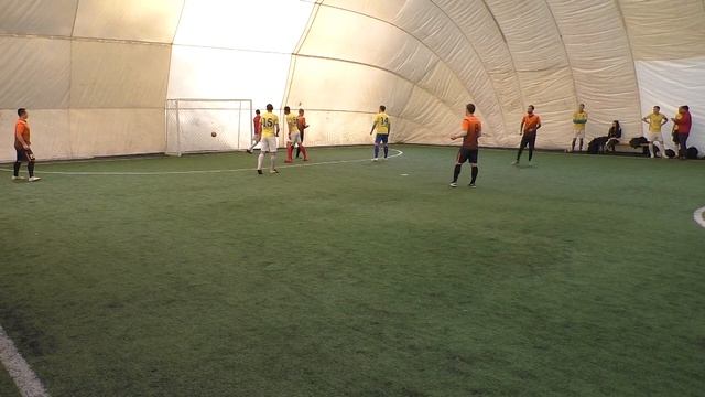 (Обзор) THIS IS Пивбар - LAWGRIS #SFCK Street Football Challenge Kiev смотреть онлайн