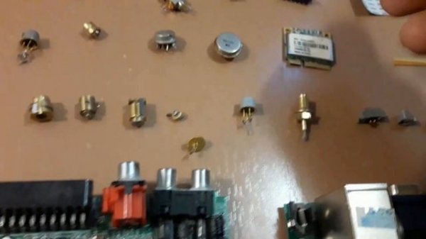 Импортные радиодетали в которых есть Золото.