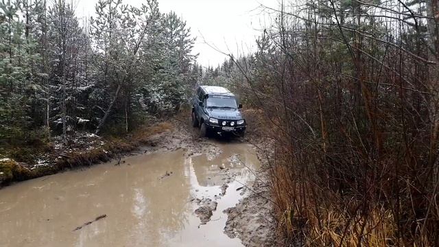 Pajero Sport 2, Toyota Hilux и Патриоты. Газ в пол на At и Mt шинах или езда в натяг на тракторах