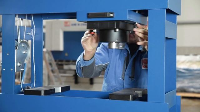 KNUTH KNWP 50 M - Ideal for craft shops, schools and training facilities смотреть онлайн
