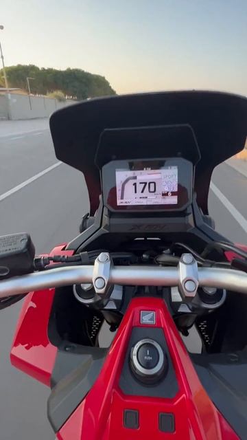 Honda X-ADV 750 TOP SPEED 196 KM/h (AUTOMATIC) смотреть онлайн
