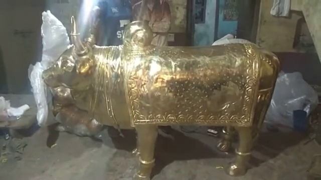 special Brass nandi size 5×6 weight 300 kg approx brass all item availabl please contact 782884321 смотреть онлайн
