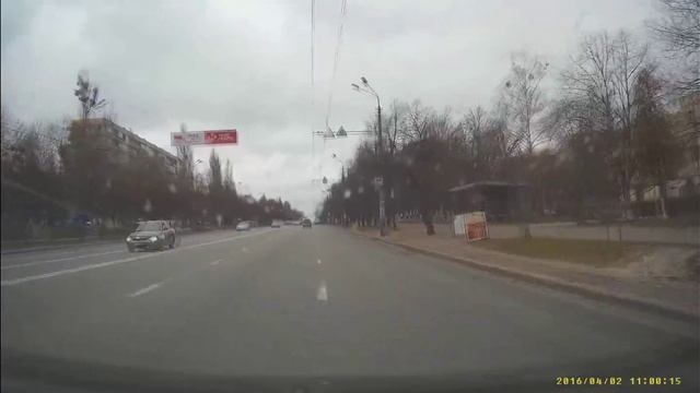 Олень выезжает с заправки смотреть онлайн