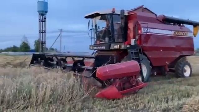 Комбайн Полесье КЗС 1218 смотреть онлайн