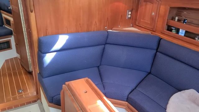 Pacific Seacraft 37 - Full Video Tour смотреть онлайн