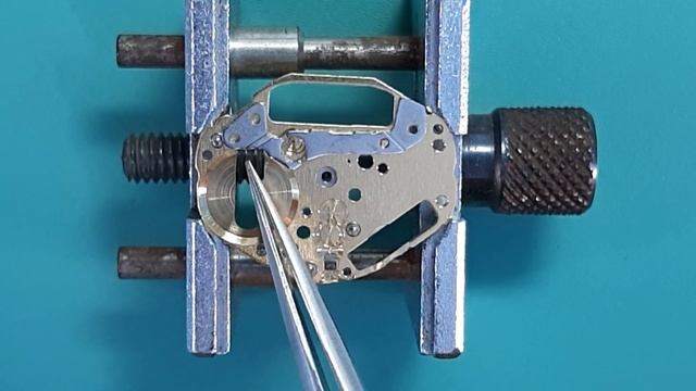 How To Service Miyota 1L32, 1L22, 9T22 Assemble and Disassemble Tutorial | SolimBD смотреть онлайн