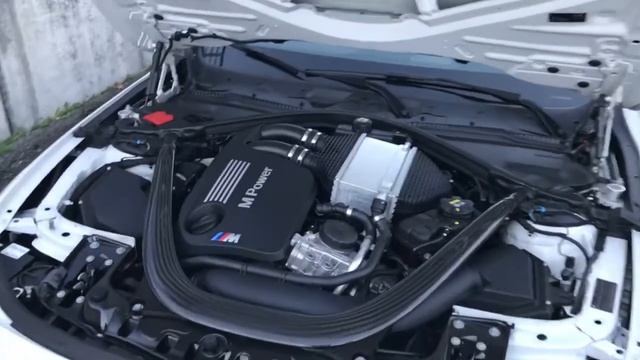 BMW M4 Cabrio смотреть онлайн