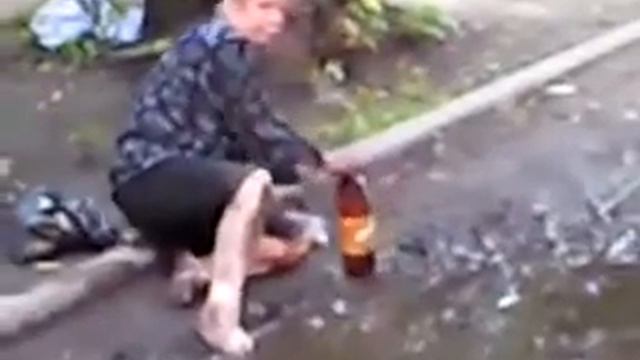 Drunk women. Пьяница.mp4. смотреть онлайн