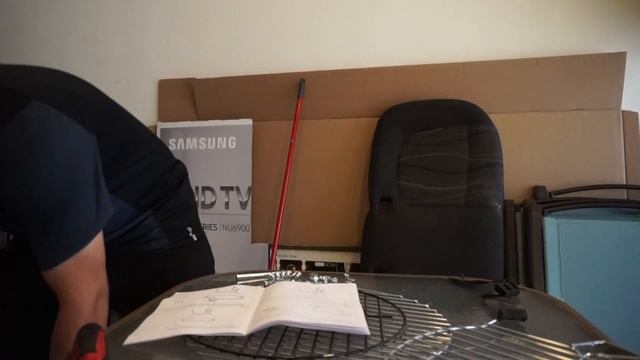 Kingsford 14 Inch Grill Unboxing смотреть онлайн