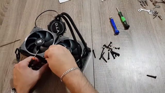 BEST CHEAP CPU LIQUID WATER COOLER REVIEW & SETUP TUTORIAL | VTG240 смотреть онлайн
